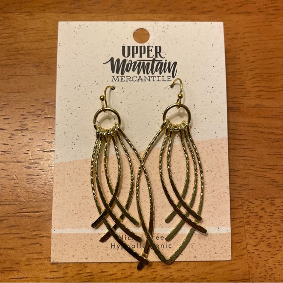 Upper Mountain Mercantile Jewelry - Gold Earrings